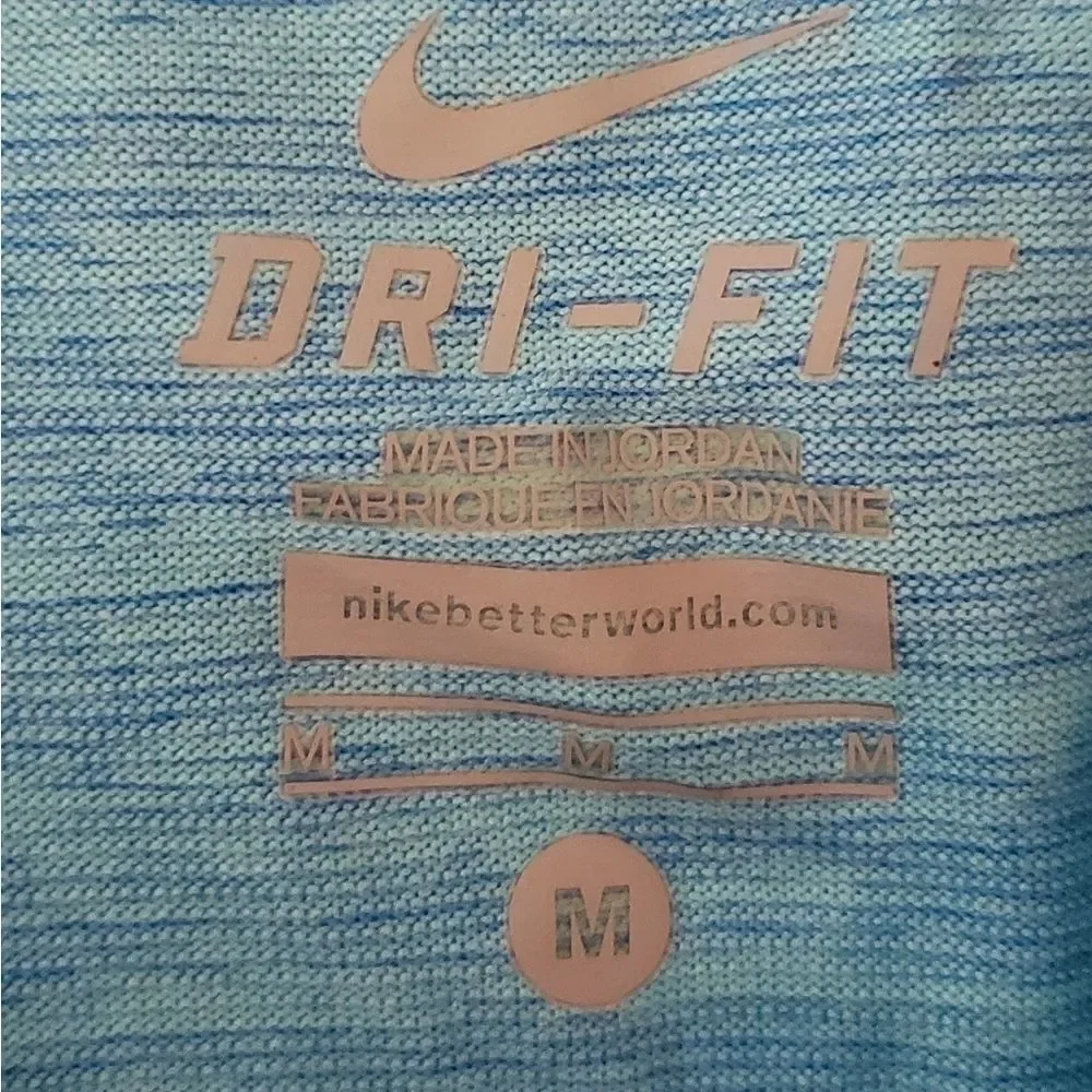 NIKE Sleeveless Athletic Top